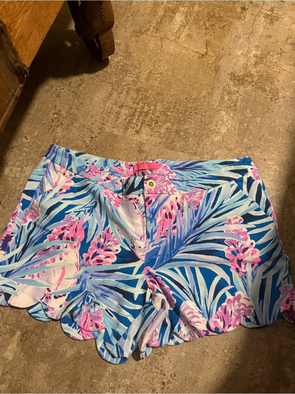 Lilly Pulitzer Blue & Pink Tropical Scallop Hem Shorts